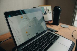 Cara Kompres File di Windows 11: Solusi Ampuh Saat Storage Hampir Penuh!